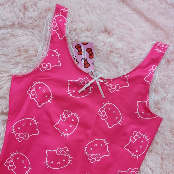 😵Hello Kitty slinky bodycon kawaii lace trim hot pink nwt summer ready dress - Picture 9 of 10